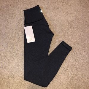 NWT Lululemon Wunder Under High Rise 28” legging